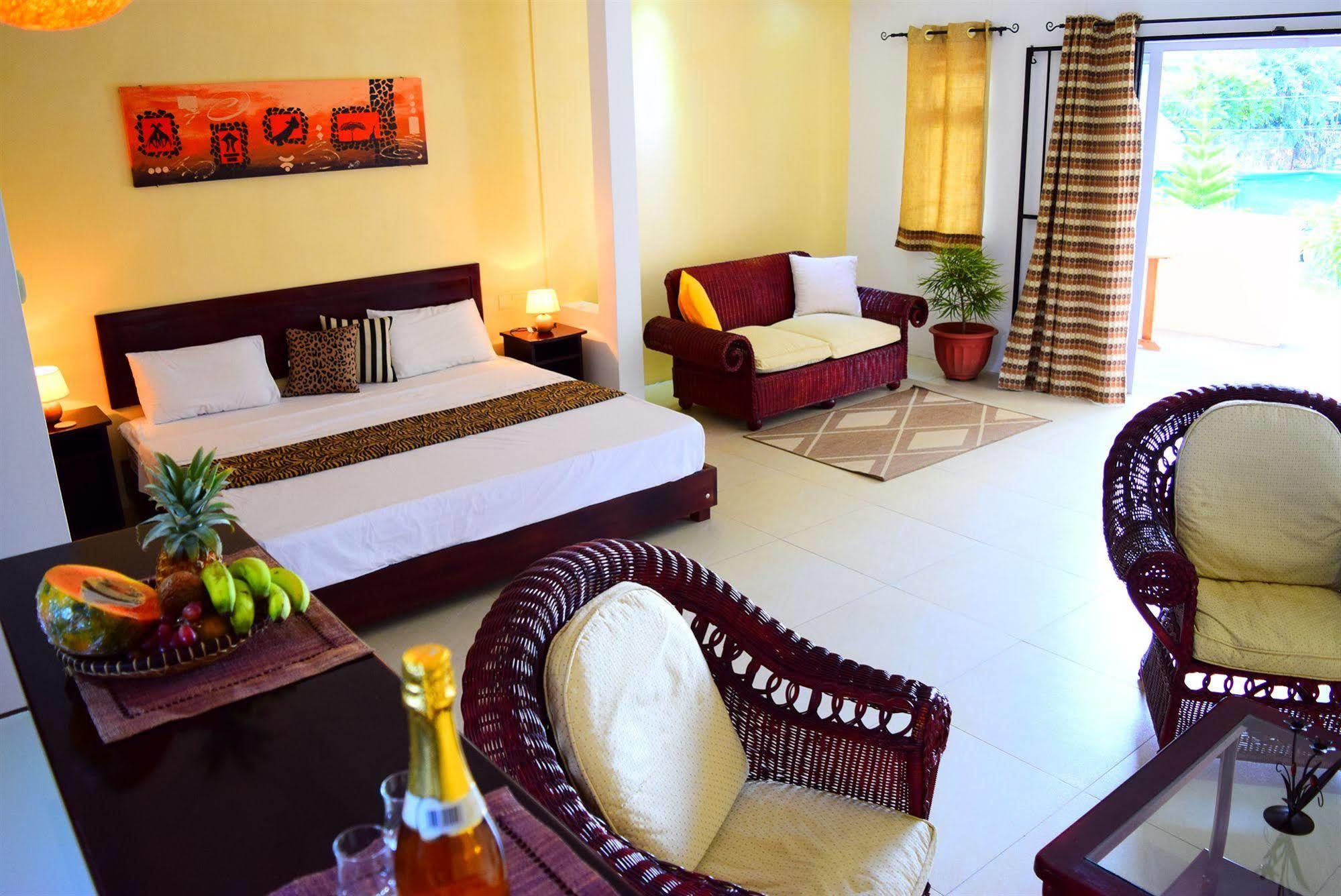 Mountain View Hotel La Gaulette Luaran gambar