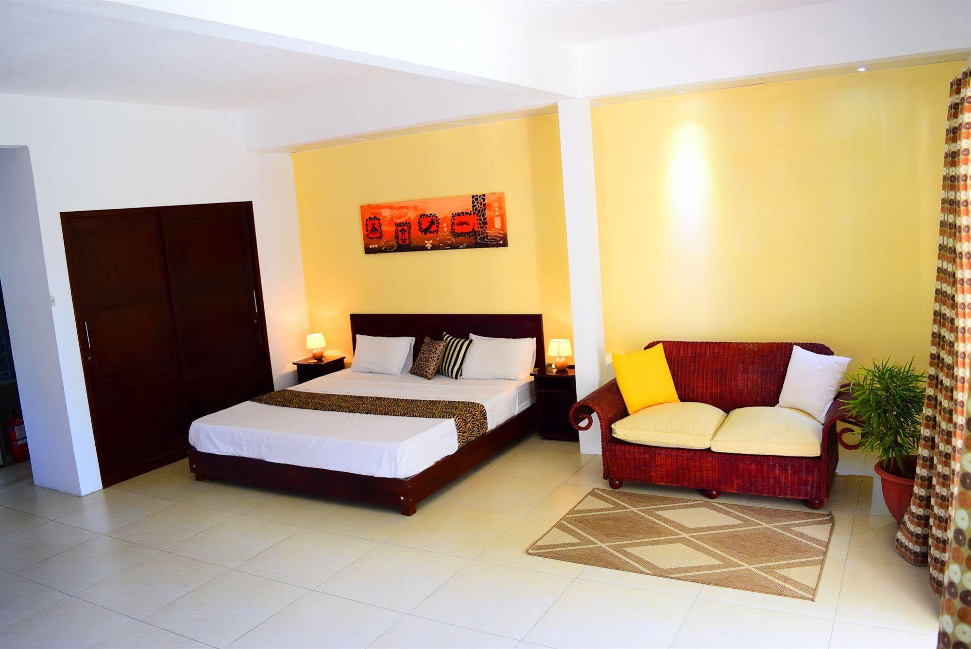 Mountain View Hotel La Gaulette Luaran gambar