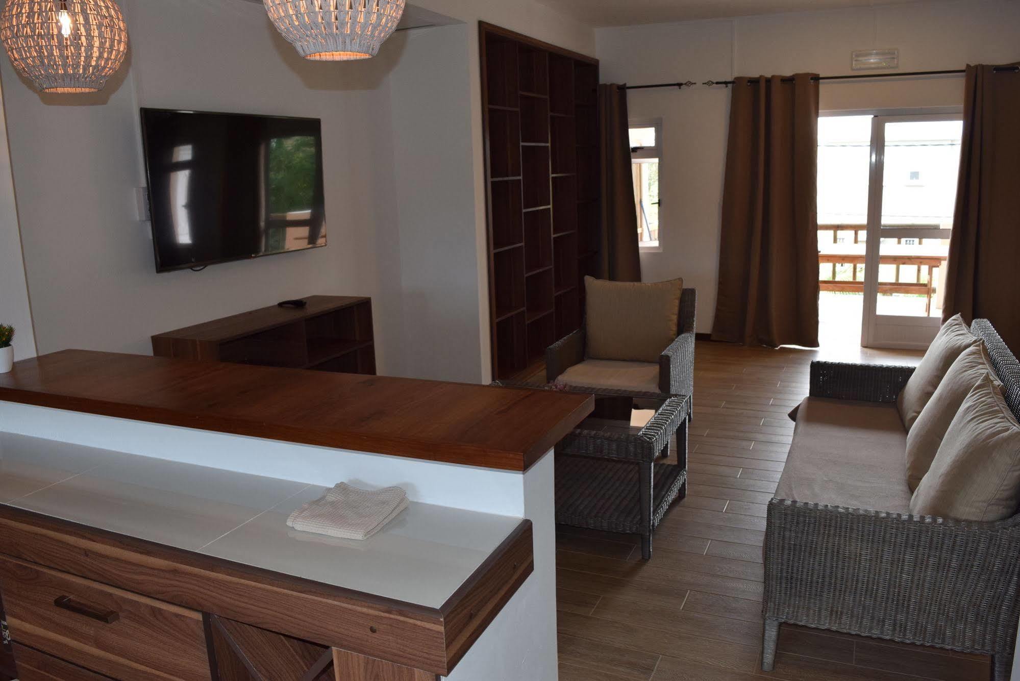 Mountain View Hotel La Gaulette Luaran gambar